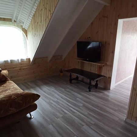 Hotel Eco House à TTchornomorsk Extérieur photo