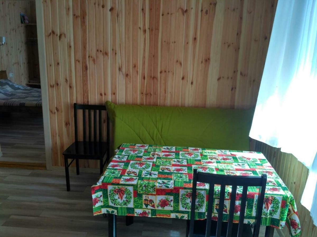 Hotel Eco House à TTchornomorsk Extérieur photo