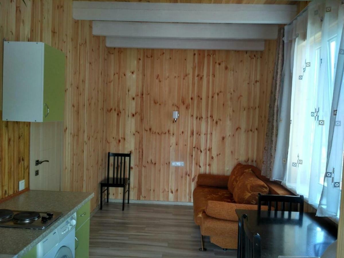 Hotel Eco House à TTchornomorsk Extérieur photo